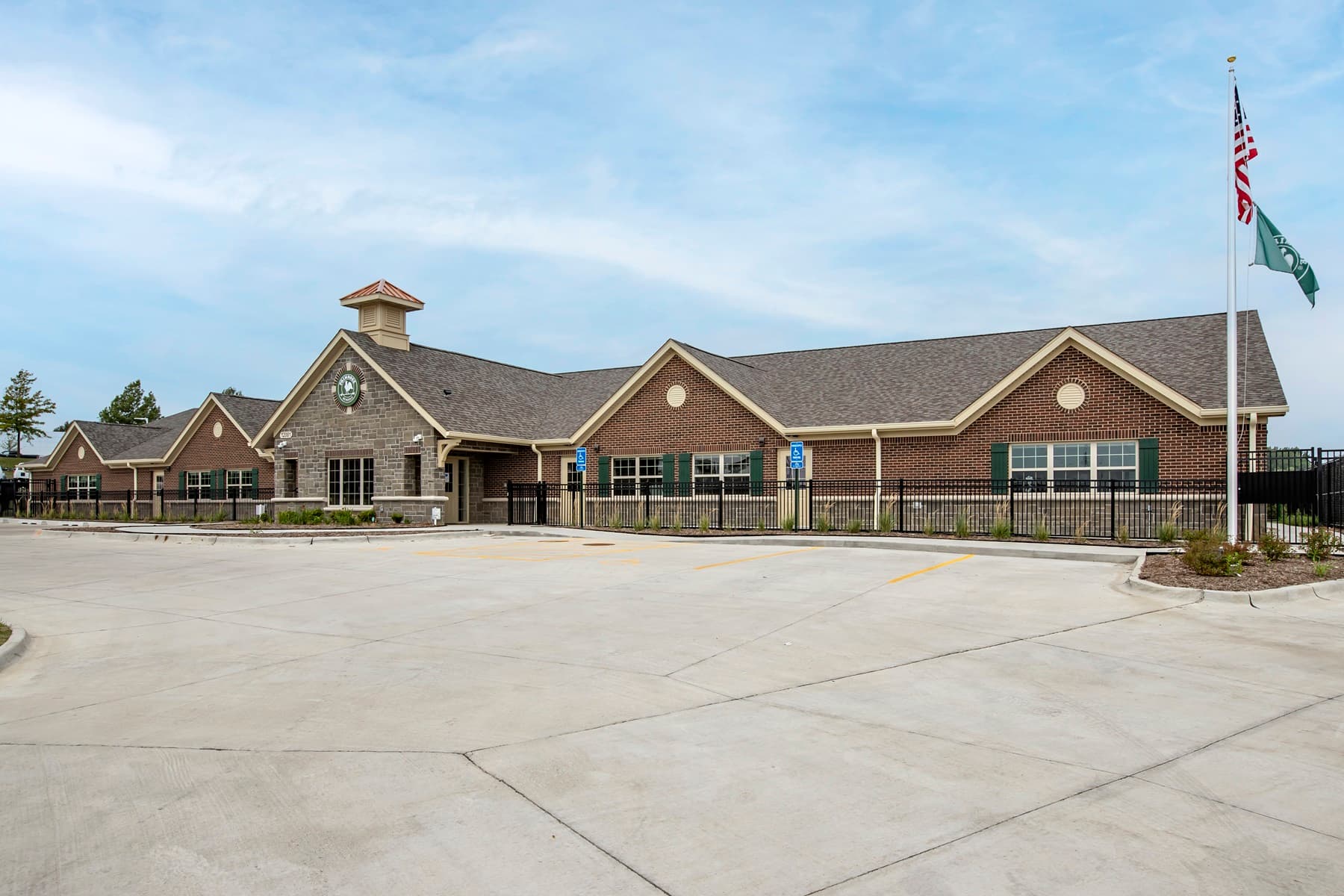 exterior of primrose school of urbandale